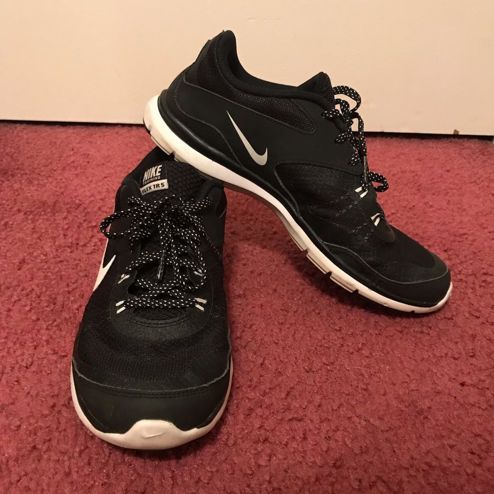 Black Nike’s